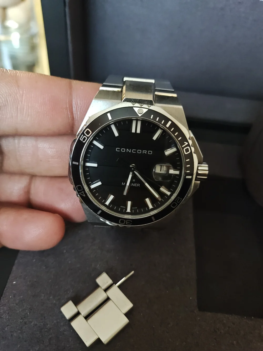 Men's Black Dial Stainless Steel Dive Watch